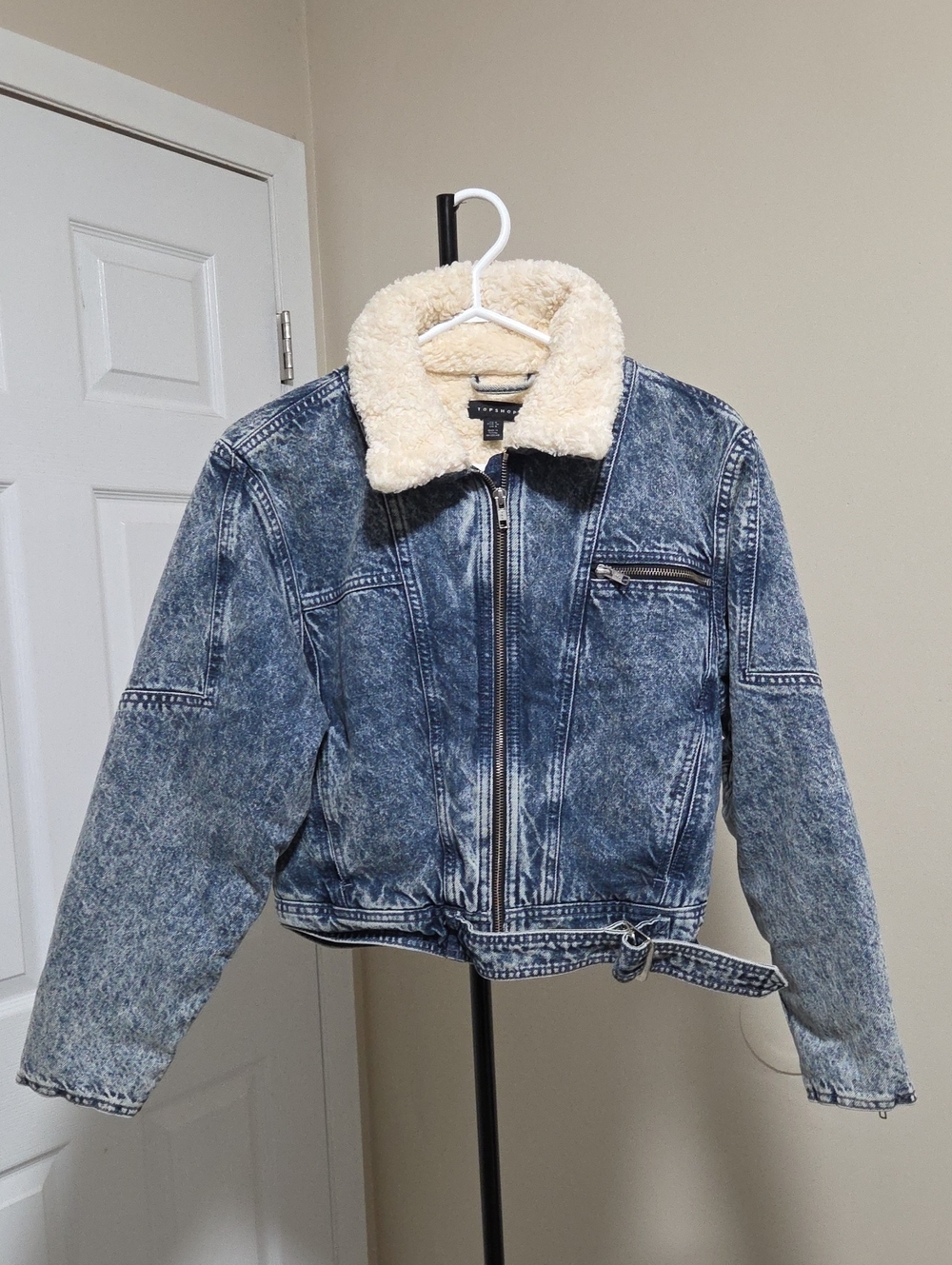 Topshop 100% Cotton Acid Wash Blue Denim Jacket with Cream Sherpa Collar